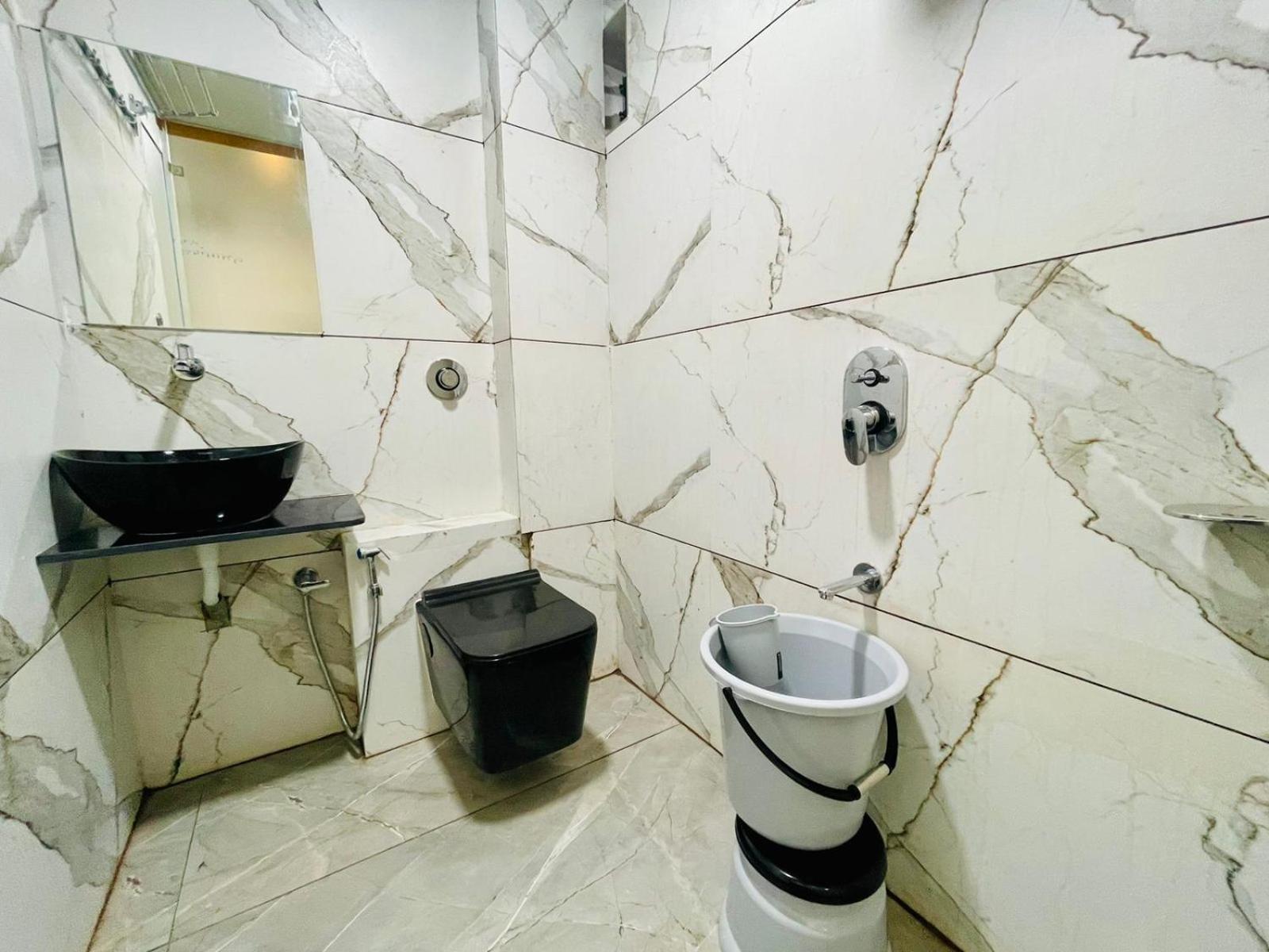 Hotel Royal Elite Rajkot Exterior photo